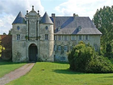  Das Château de l'Écaillon: Eine Zeitreise durch die französische Geschichte und ein romantisches Picknick-Paradies!